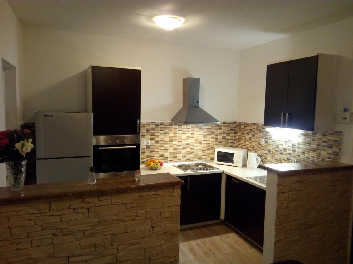Apartment On The Beach Lokva Rogoznica Exterior photo